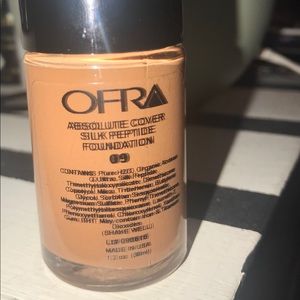 09 shade liquid foundation 💋